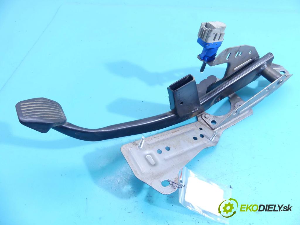 Ford Kuga II 2013-2019 2.0 tdci 150 HP manual 110 kW 1997 cm3 5- pedále AV61-2467-AF (Pedále)