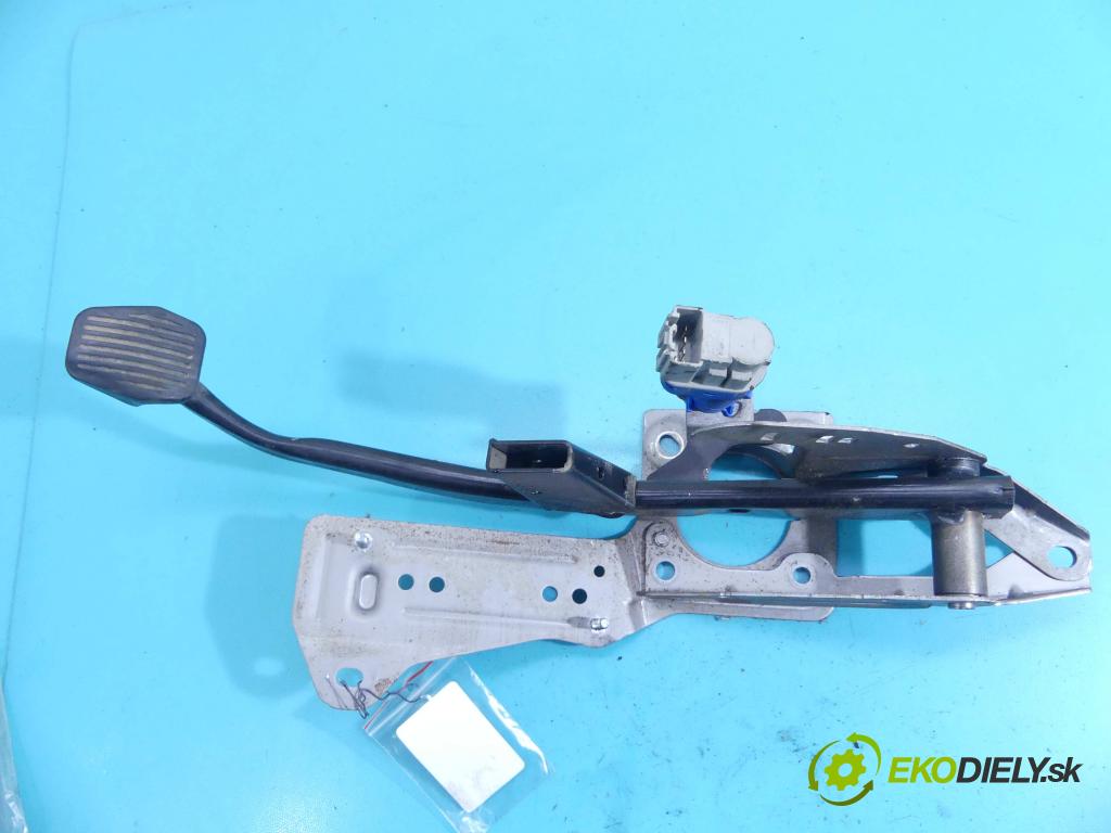 Ford Kuga II 2013-2019 2.0 tdci 150 HP manual 110 kW 1997 cm3 5- pedále AV61-2467-AF (Pedále)