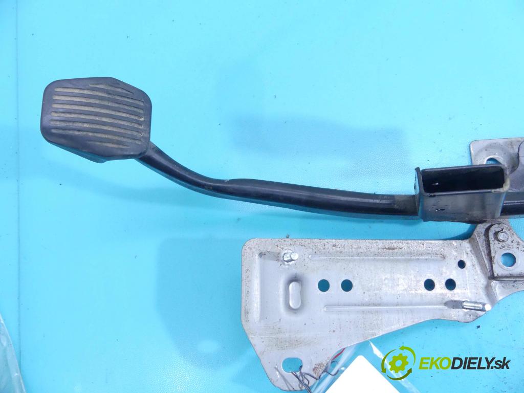 Ford Kuga II 2013-2019 2.0 tdci 150 HP manual 110 kW 1997 cm3 5- pedále AV61-2467-AF (Pedále)