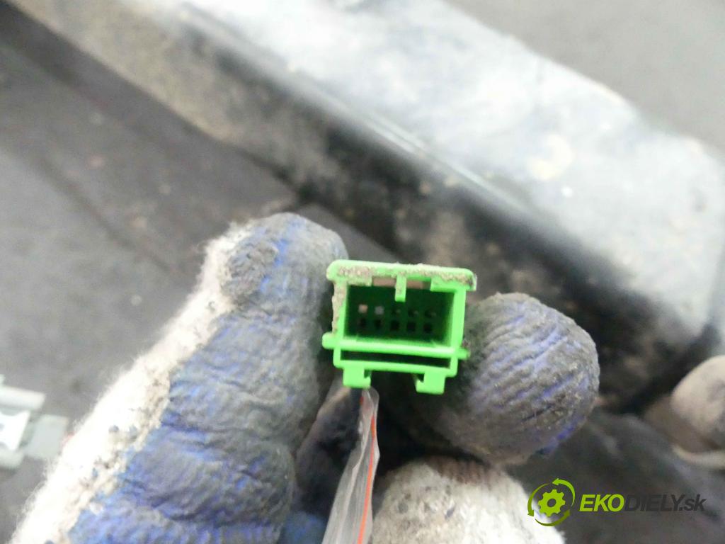 Ford Kuga II 2013-2019 2.0 tdci 150 hp manual 110 kW 1997 cm3 5- oko tažné 506738