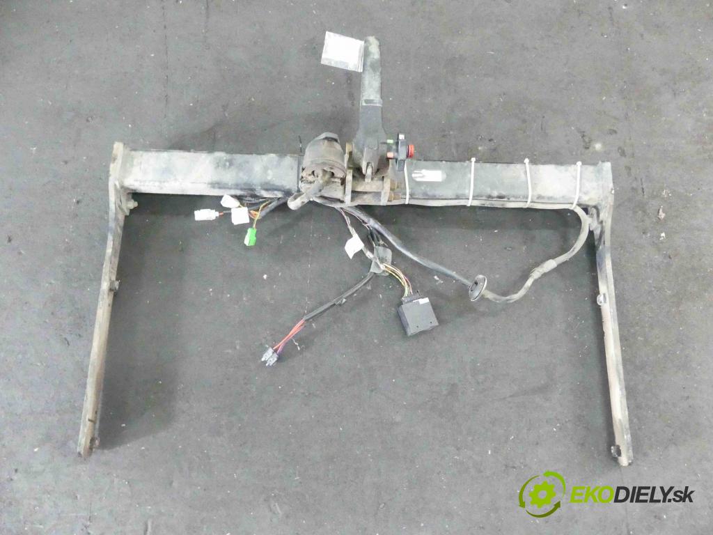 Ford Kuga II 2013-2019 2.0 tdci 150 hp manual 110 kW 1997 cm3 5- oko tažné 506738