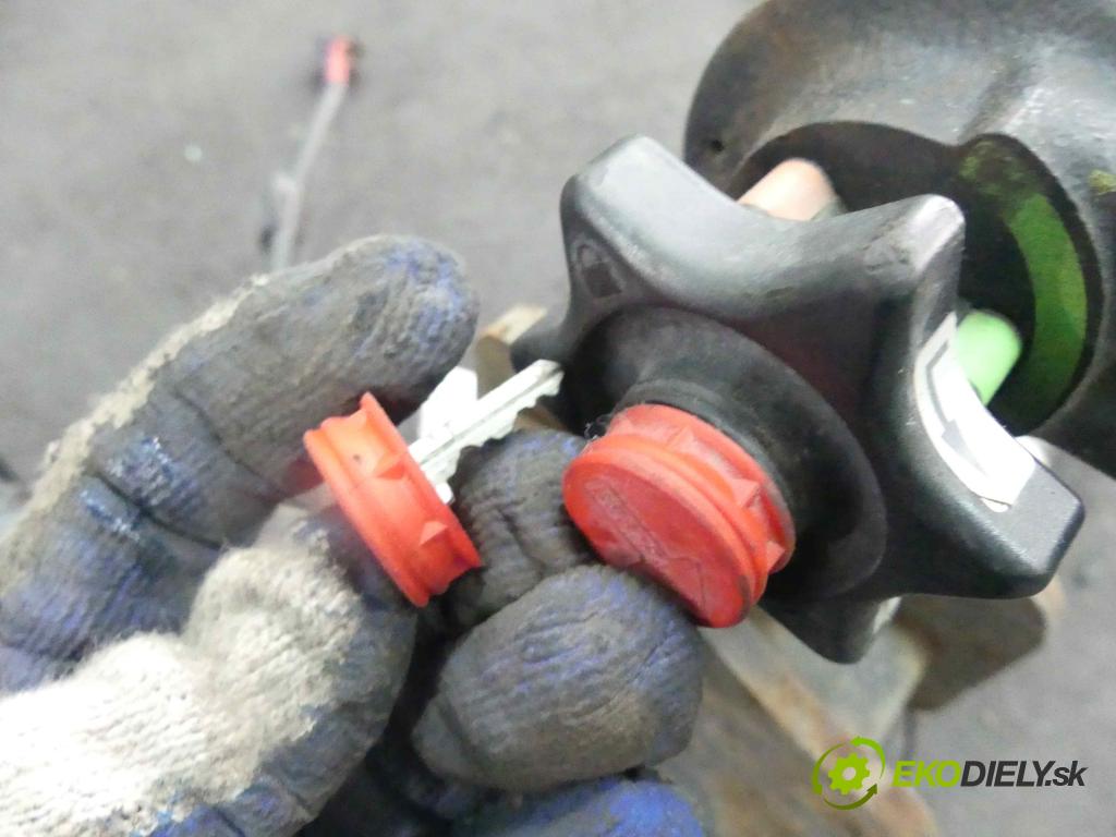 Ford Kuga II 2013-2019 2.0 tdci 150 hp manual 110 kW 1997 cm3 5- oko tažné 506738