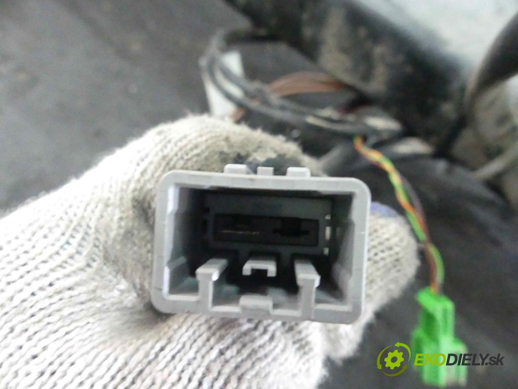 Ford Kuga II 2013-2019 2.0 tdci 150 hp manual 110 kW 1997 cm3 5- oko tažné 506738