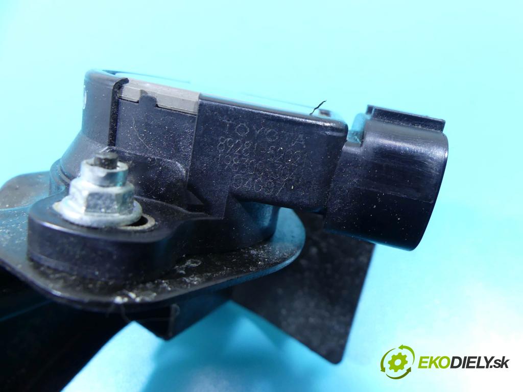 Toyota Corolla Verso II 2004-2009 2.0 D4D 116 HP manual 85 kW 1995 cm3 5- pedále 89281-52021 (Pedále)