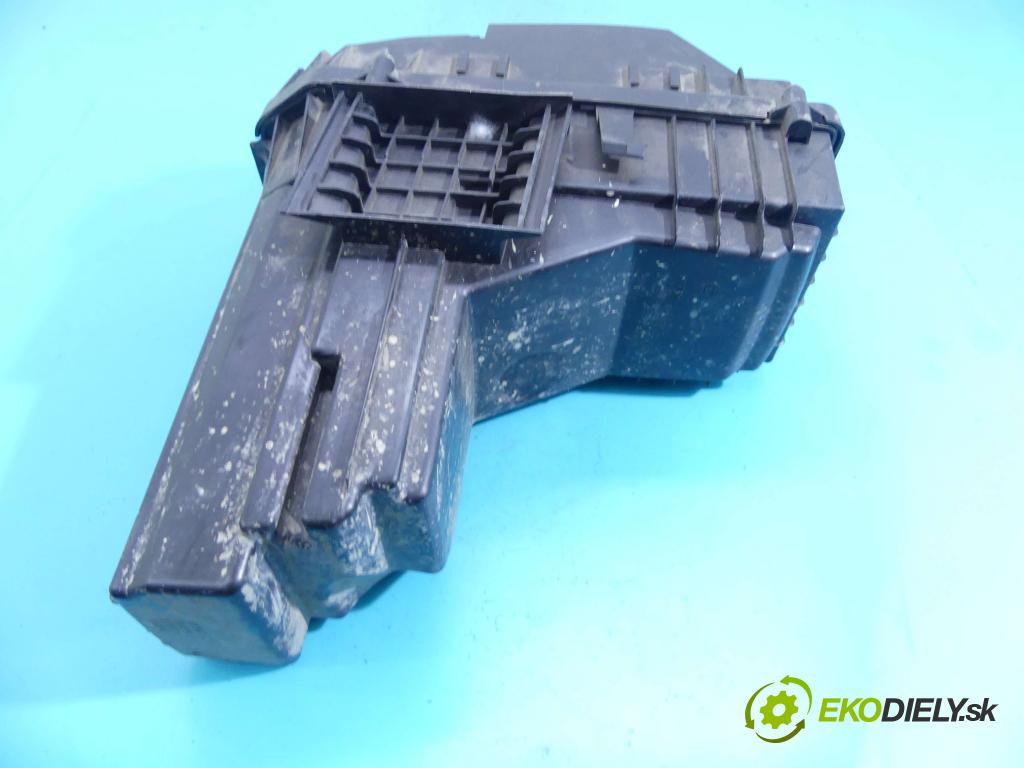 Peugeot 407 1,8.0 16v 125 HP manual 92 kW 1749 cm3 4- obal filtra vzduchu 9649757680 (Obaly filtrov vzduchu)