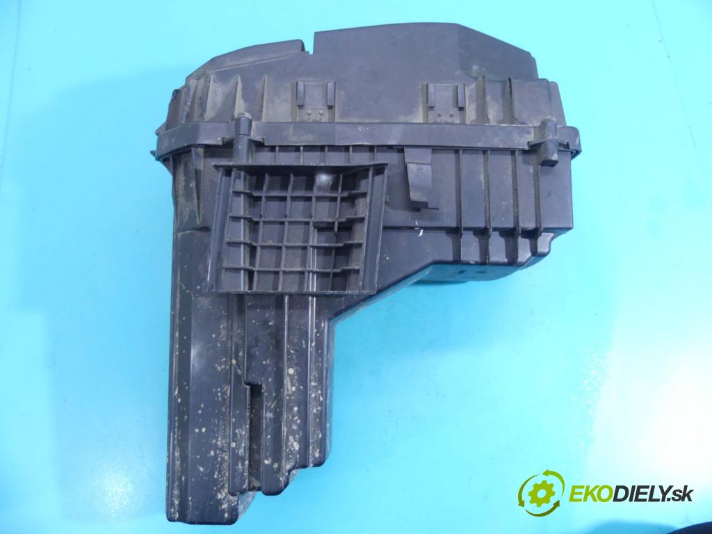 Peugeot 407 1,8.0 16v 125 HP manual 92 kW 1749 cm3 4- obal filtra vzduchu 9649757680 (Obaly filtrov vzduchu)