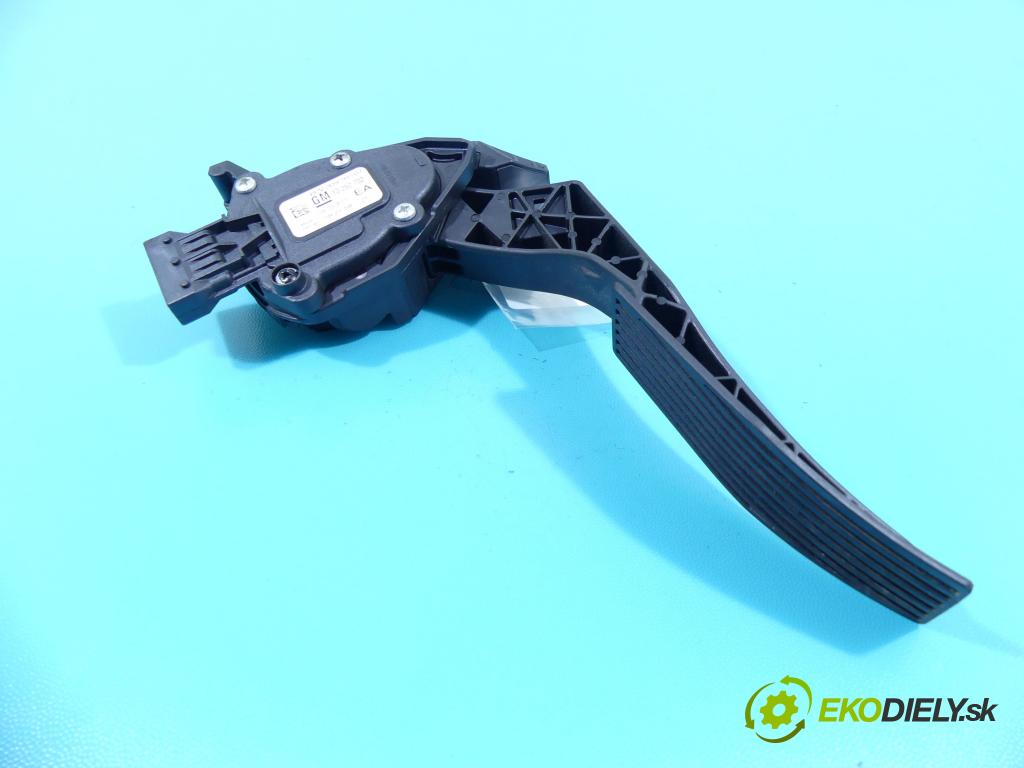 Opel Astra IV 2009-2015 1.6 16V 116 HP manual 85 kW 1598 cm3 5- pedále 13252702 (Pedále)