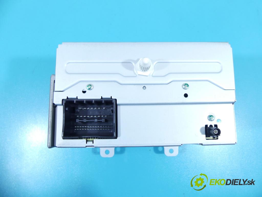 Opel Astra IV 2009-2015 1.6 16V 116 HP manual 85 kW 1598 cm3 5- Radio originál 20983513