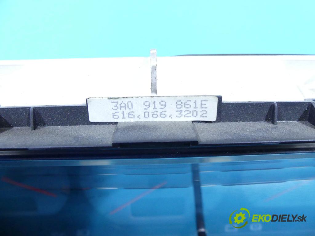 Vw Passat B4 1993-1997 2.0 8v 114 HP manual 84 kW 1984 cm3 5- prístrojovka/ budíky 6160663202 (Prístrojové dosky, displeje)