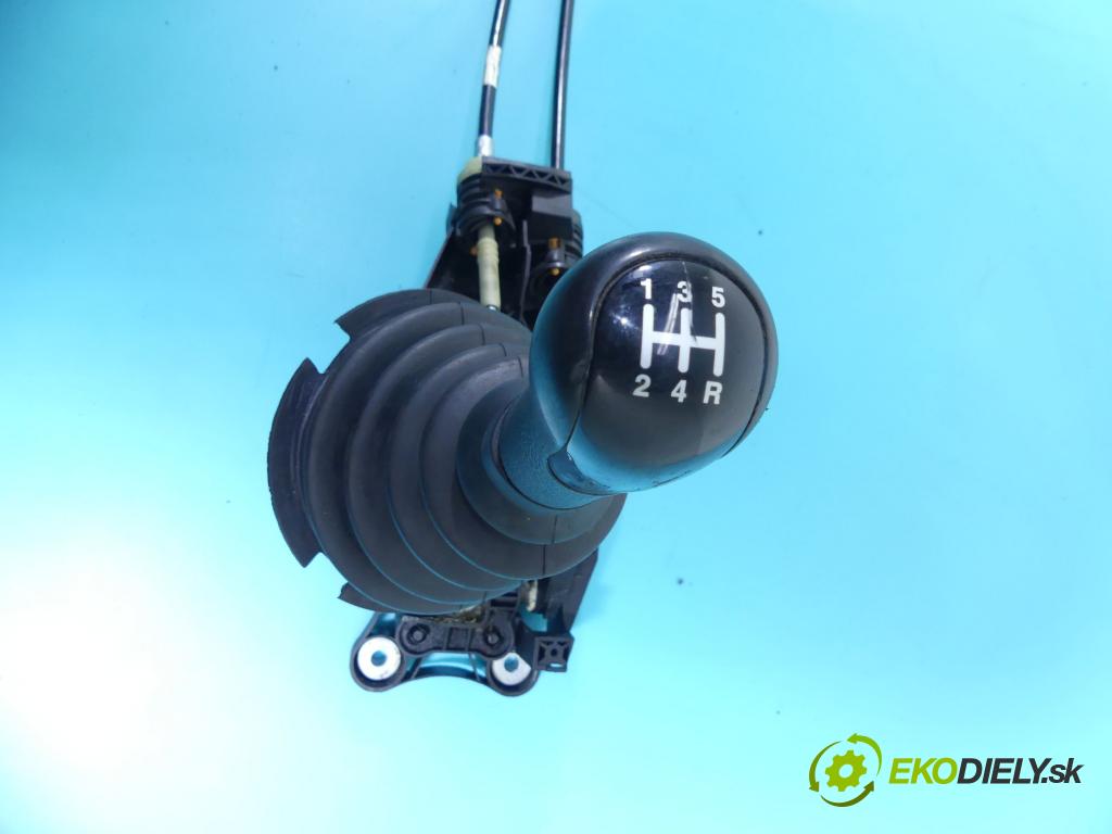 Ford Fiesta Mk6 2002-2008 1.4 tdci 68 HP manual 50 kW 1399 cm3 5- Páka: Změny: stupeň,rýchlosť 2S6R-7C453-MF (Rýchlostné páky / kulisy)