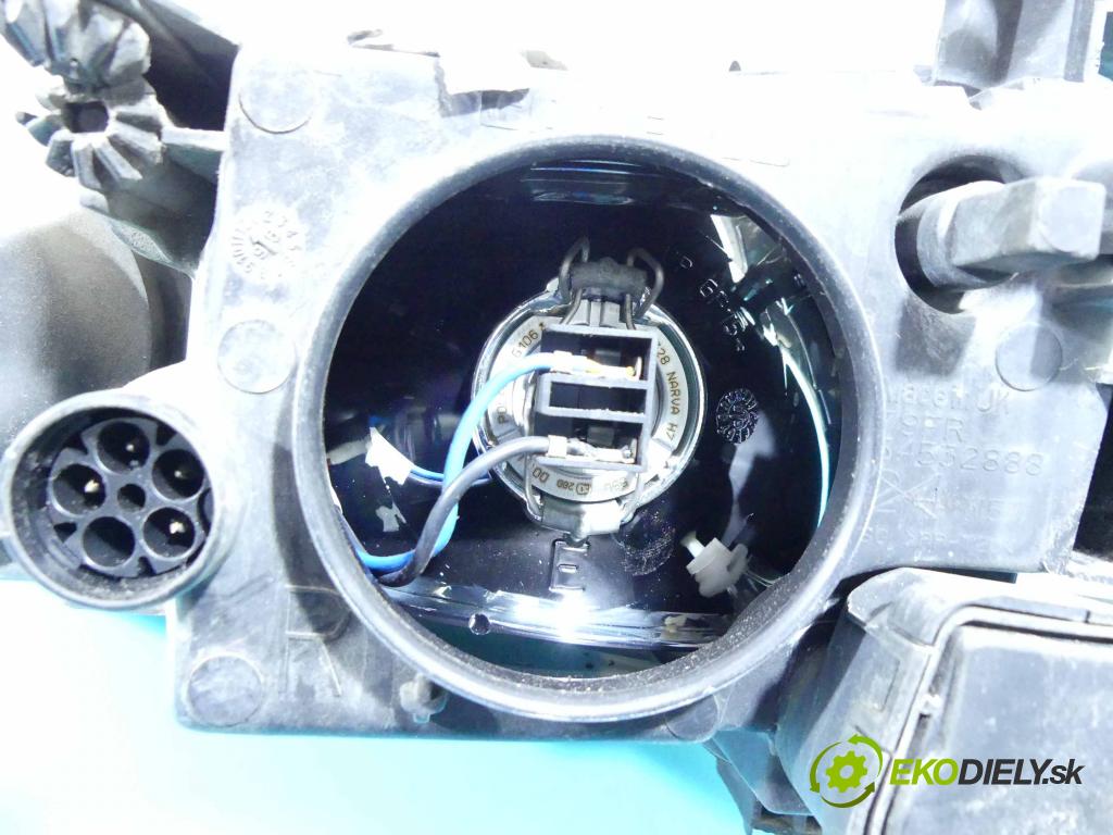 Opel Vectra B 1995-2002 1.8 16v 116 HP manual 85 kW 1799 cm3 5- Reflektor: pravý  (Pravé)