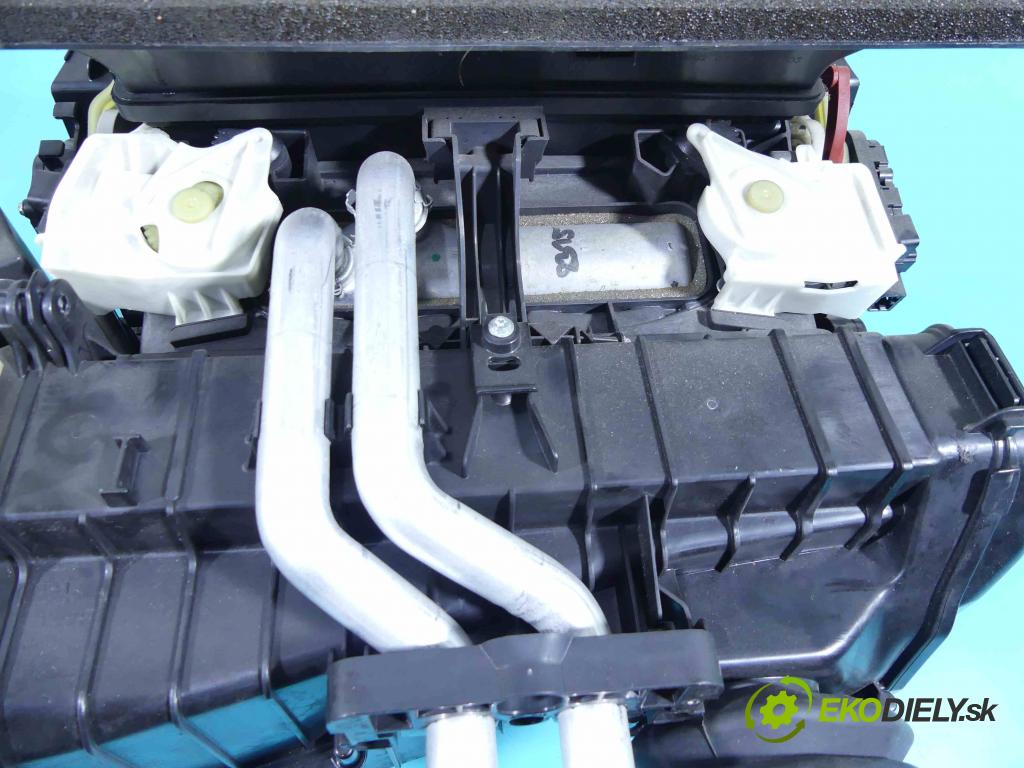 Audi A4 B8 2007-2015 2.0 TDI 143 hp automatic 105 kW 1968 cm3 4- radiátor 8K1820005AG (Radiátory topení)