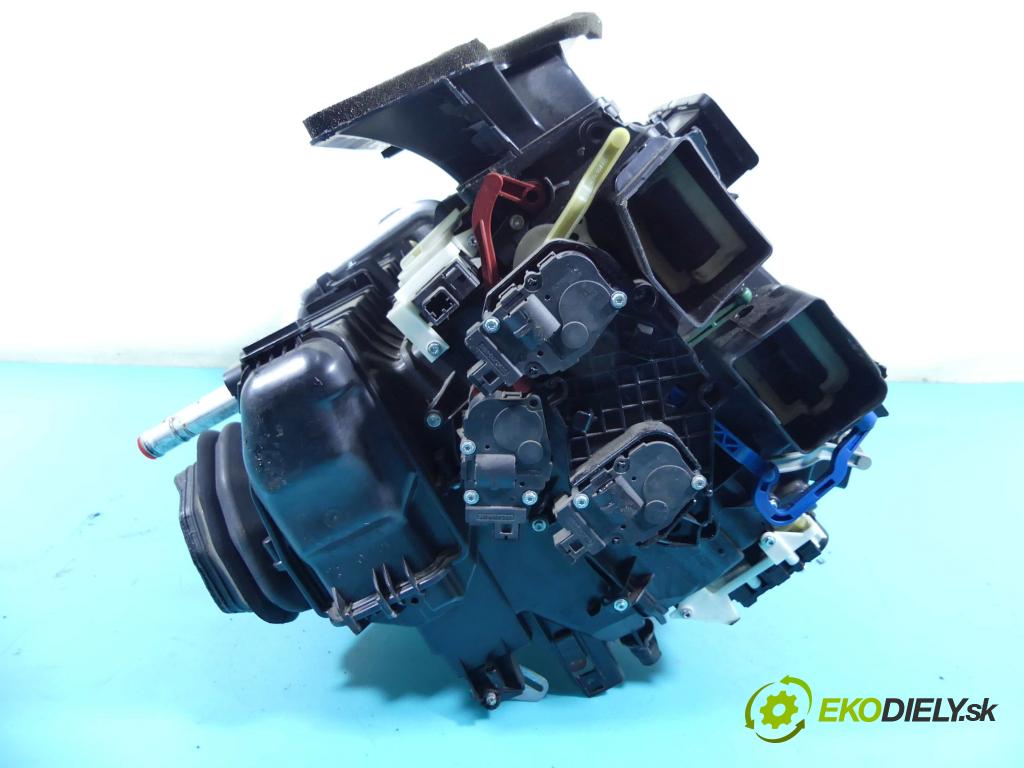 Audi A4 B8 2007-2015 2.0 TDI 143 hp automatic 105 kW 1968 cm3 4- radiátor 8K1820005AG (Radiátory topení)