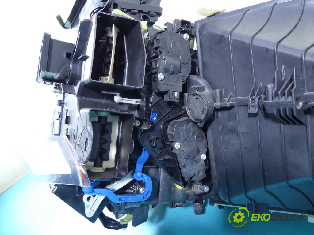 Audi A4 B8 2007-2015 2.0 TDI 143 hp automatic 105 kW 1968 cm3 4- radiátor 8K1820005AG (Radiátory topení)