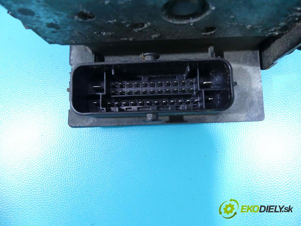 Audi A4 B8 2007-2015 2.0 TDI 143 HP automatic 105 kW 1968 cm3 4- čerpadlo abs 8K0907379AE (Pumpy ABS)