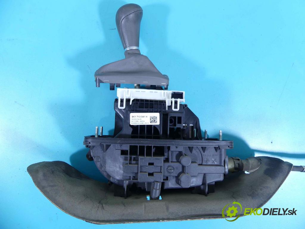 Audi A4 B8 2007-2015 2.0 TDI 143 HP automatic 105 kW 1968 cm3 4- Páka: Změny: stupeň,rýchlosť 8K1713041H (Rýchlostné páky / kulisy)
