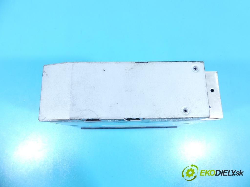 Bmw X5 E70 2006-2013 3.0d 235 HP automatic 173 kW 2993 cm3 5- Menič: cd 9133085 (CD meniče)