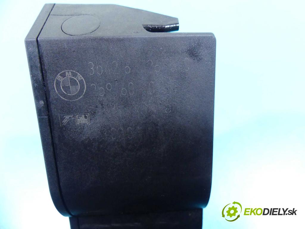 Bmw X5 E70 2006-2013 3.0d 235 HP automatic 173 kW 2993 cm3 5- pedále  (Pedále)