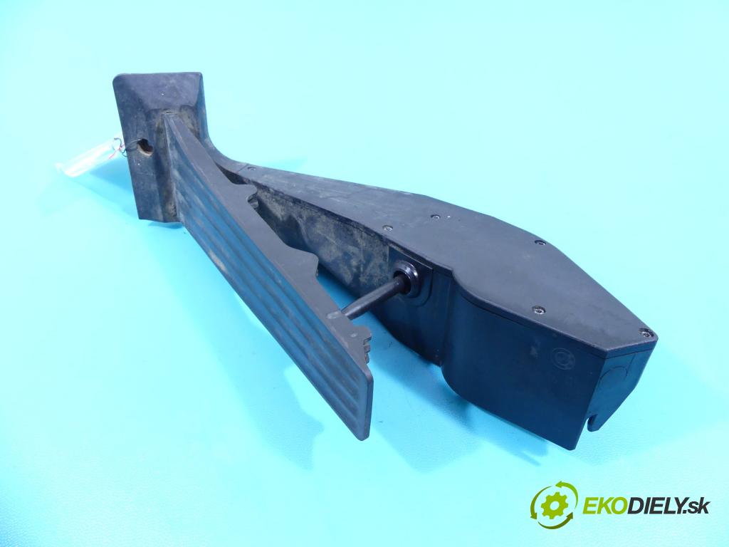 Bmw X5 E70 2006-2013 3.0d 235 HP automatic 173 kW 2993 cm3 5- pedále  (Pedále)