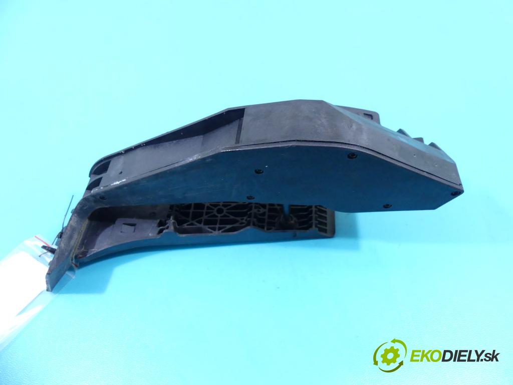 Bmw X5 E70 2006-2013 3.0d 235 HP automatic 173 kW 2993 cm3 5- pedále  (Pedále)