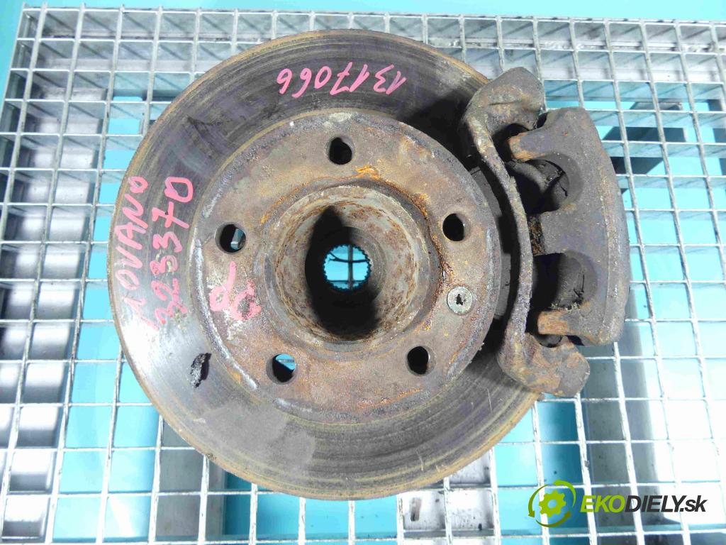 Opel Movano I 1999-2003 2.5 cdti 114 HP manual 84 kW 2463 cm3 5- náboj pravé  (Náboje)