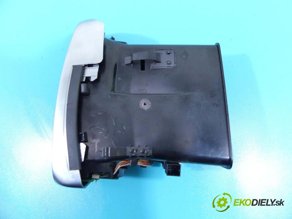 Porsche Panamera I 970 2009-2016 4.8 V8 400KM: automatic 294 kW 4806 cm3 5- Mřížka: kúrenia stredová 970552141 (Mriežky kúrenia (fukáre))