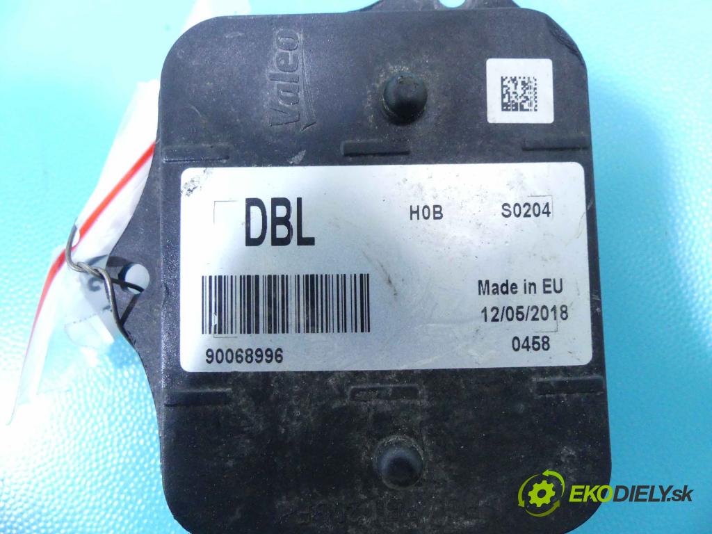 Volvo V60 I 2010-2018 2.0 D4 190 HP automatic 140 kW 1969 cm3 5- střídač: xenon 90068996 (Riadiace jednotky xenónu)