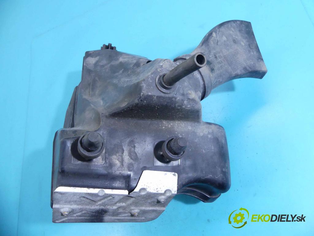 Audi A4 B8 2007-2015 2.0 TDI 143 HP automatic 105 kW 1968 cm3 4- obal filtra vzduchu 8K0129604 (Obaly filtrov vzduchu)