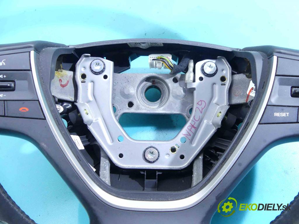 Hyundai i20 II 2014 -2020 1.2 16v 84KM manual 61,8 kW 1248 cm3 5- volant 56110-C8120TRY (Volanty)