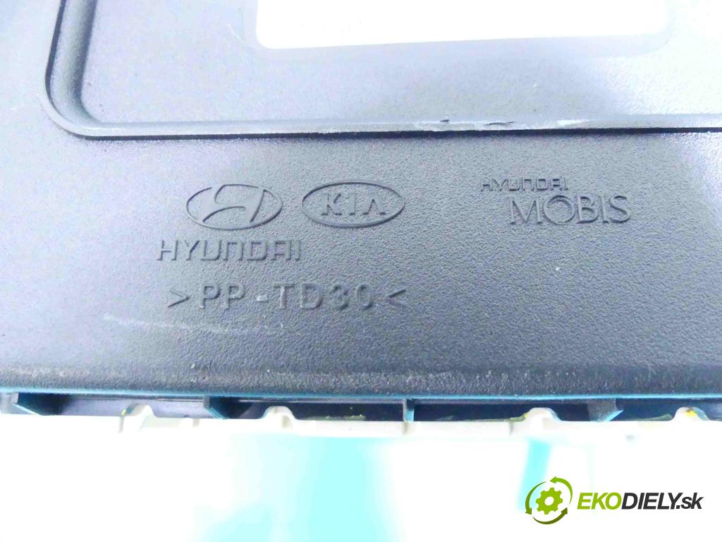 Hyundai i20 II 2014 -2020 1.2 16v 84KM manual 61,8 kW 1248 cm3 5- modul riadiaca jednotka 95400-C8020 (Ostatné)