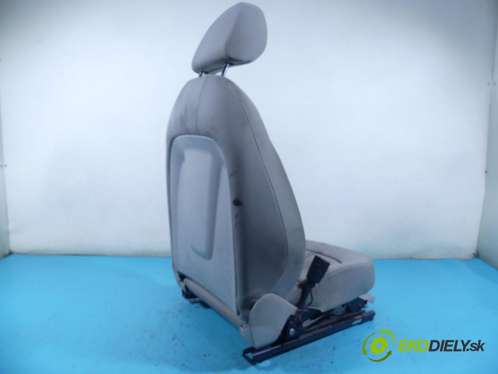 Audi A4 B8 2007-2015 2.0 TDI 143 HP automatic 105 kW 1968 cm3 4- Sedačka ľavý  (Sedačky, sedadlá)