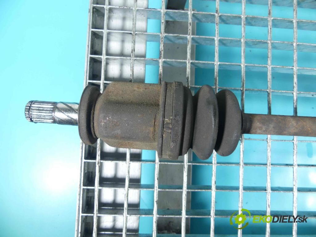 Nissan Primera P11 1996-2002 1.6 16v 99 HP manual 73 kW 1596 cm3 4- poloos pravé  (Poloosy)