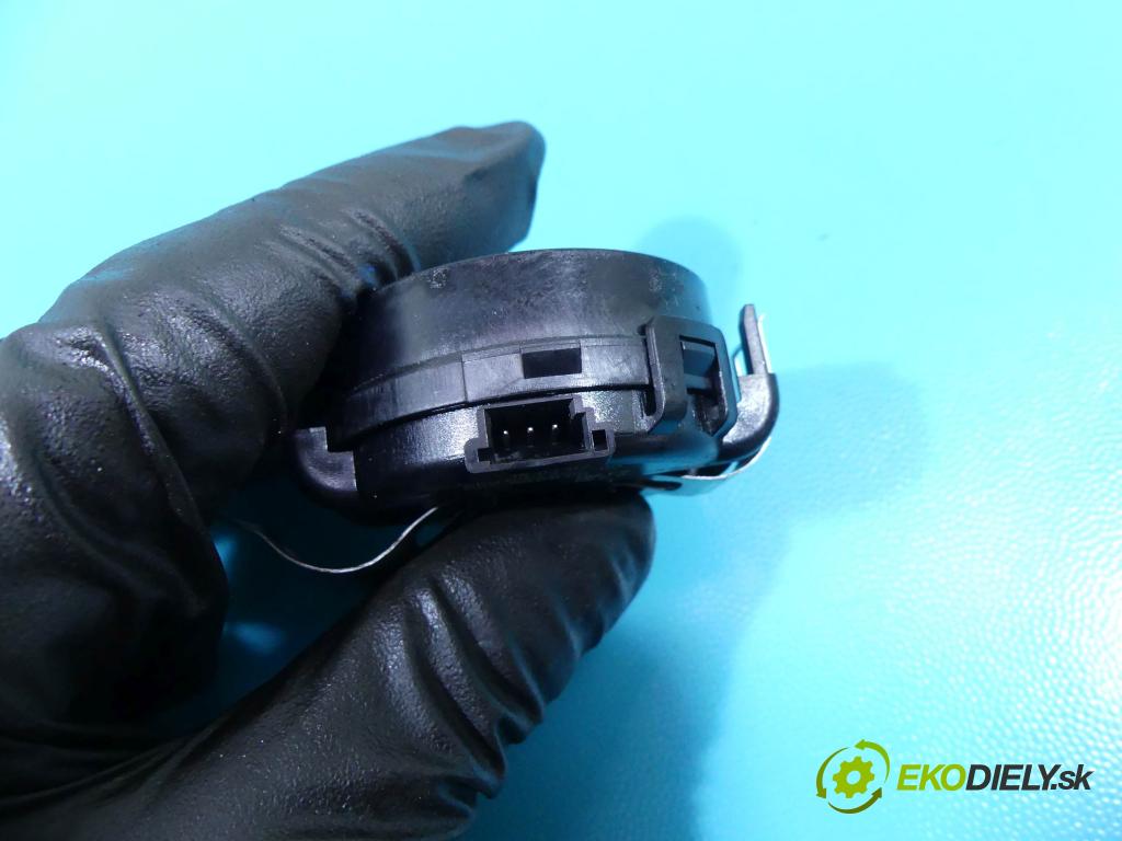 Bmw X5 E70 2006-2013 3.0d 235 HP automatic 173 kW 2993 cm3 5- snímač déšť: 9122432 (Snímače dažďa)