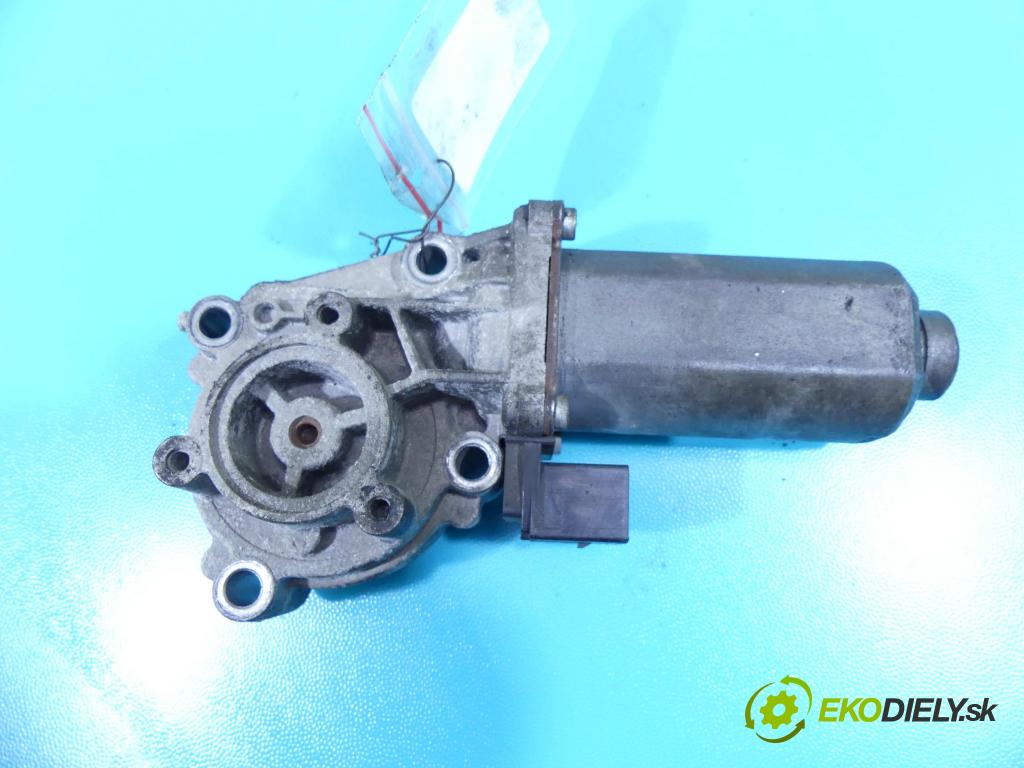 Bmw X5 E70 2006-2013 3.0d 235 HP automatic 173 kW 2993 cm3 5- Ovladač: reduktora 0130008507