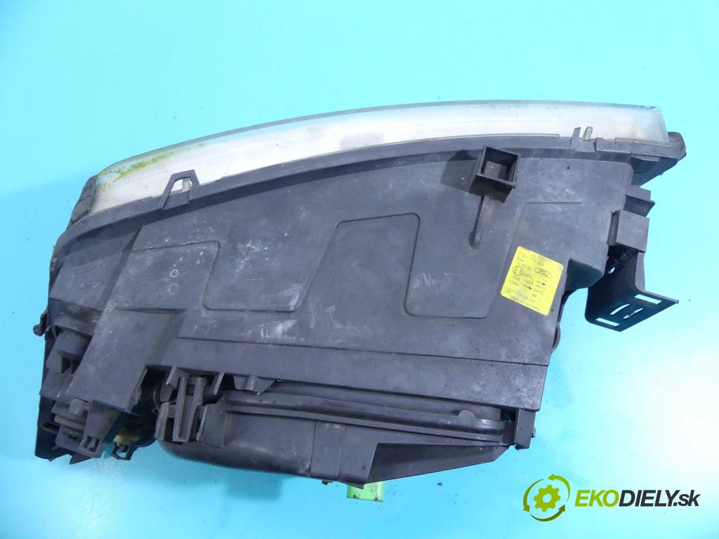 Ford Mondeo Mk3 2000-2007 2.0 tdci 129 HP manual 95 kW 1999 cm3 5- Reflektor: pravý 0301174202 (Pravé)