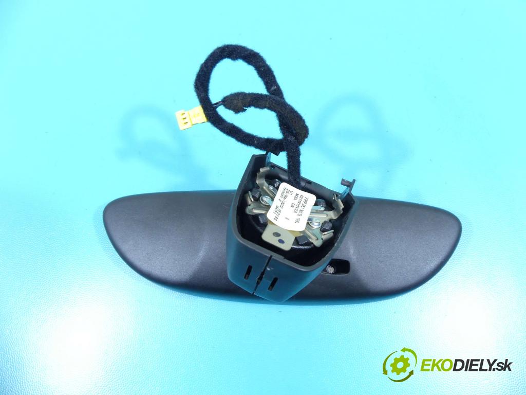 Porsche Panamera I 970 2009-2016 4.8 V8 400KM automatic 294 kW 4806 cm3 5- zpětné zrcátko vnitřní 7PP857511G (Světla vnitřní)