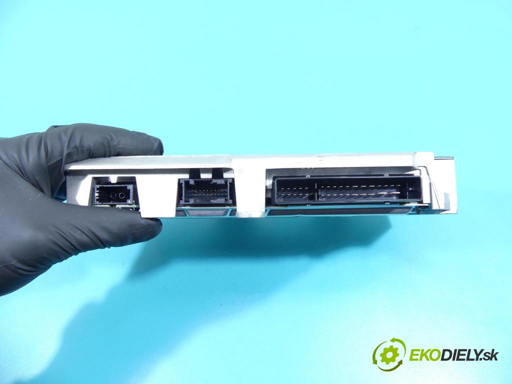 Porsche Panamera I 970 2009-2016 4.8 V8 400KM: automatic 294 kW 4806 cm3 5- Zesilovač: 7PP035223P (Zosilňovače)