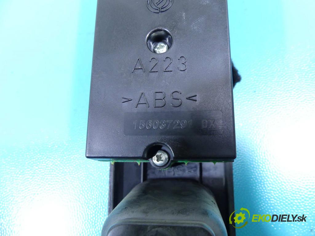 Alfa romeo 166 2.4 jtd 175 HP automatic 129 kW 2387 cm3 4- prepínač okien spätných zrkadiel 156037291