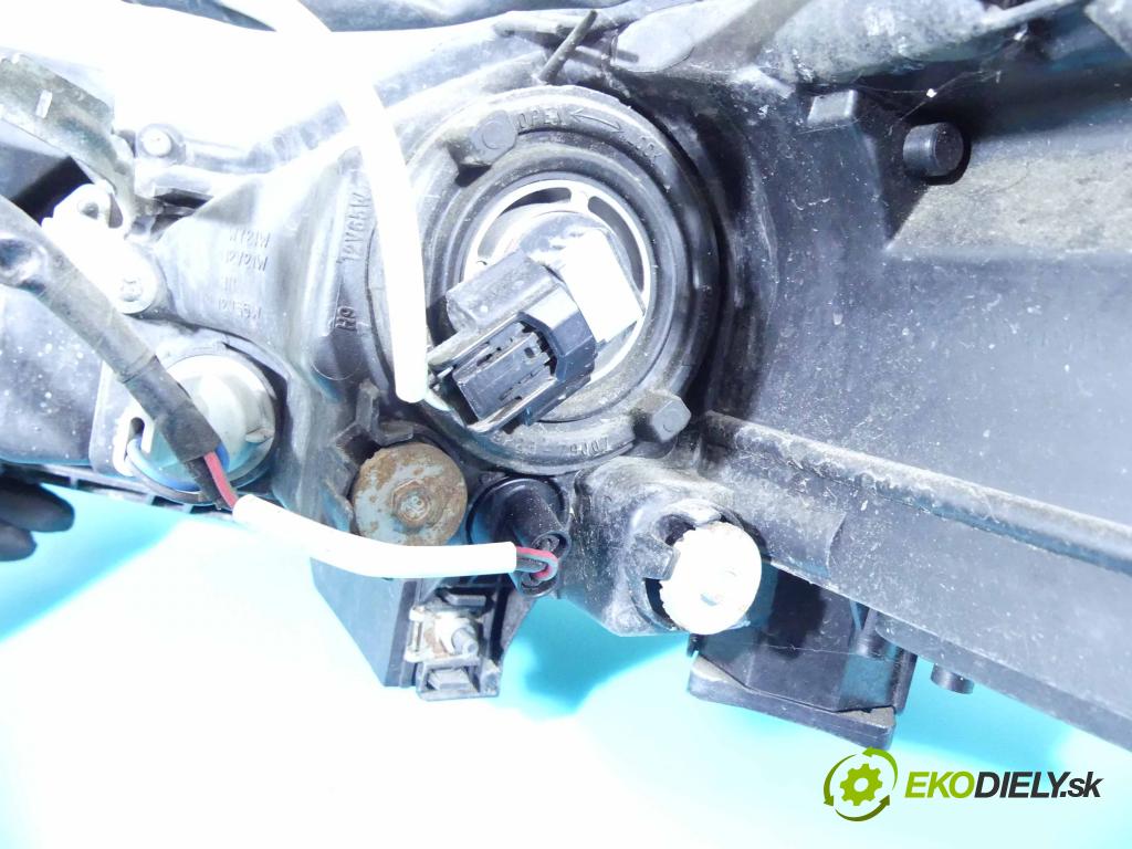 Mazda 6 II GH 2007-2012 2.0 16v 155 HP manual 114 kW 1999 cm3 5- Reflektor: pravý  (Pravé)