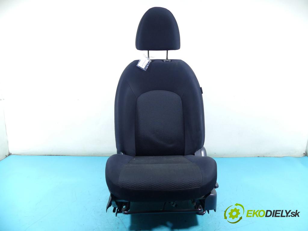 Nissan Micra K13 2010-2017 1.2 16V 80 HP manual 59 kW 1198 cm3 5- Sedačka ľavý  (Sedačky, sedadlá)