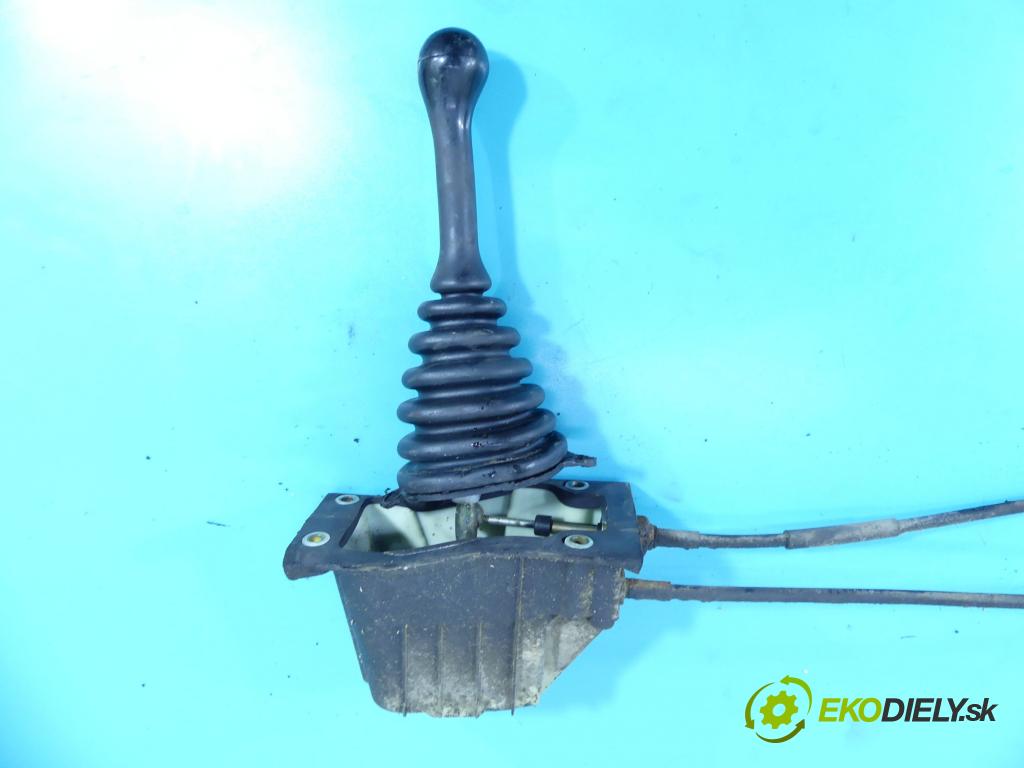 Fiat Seicento 0.9 39 HP manual 29 kW 899 cm3 3- Páka: Změny: stupeň,rýchlosť  (Rýchlostné páky / kulisy)