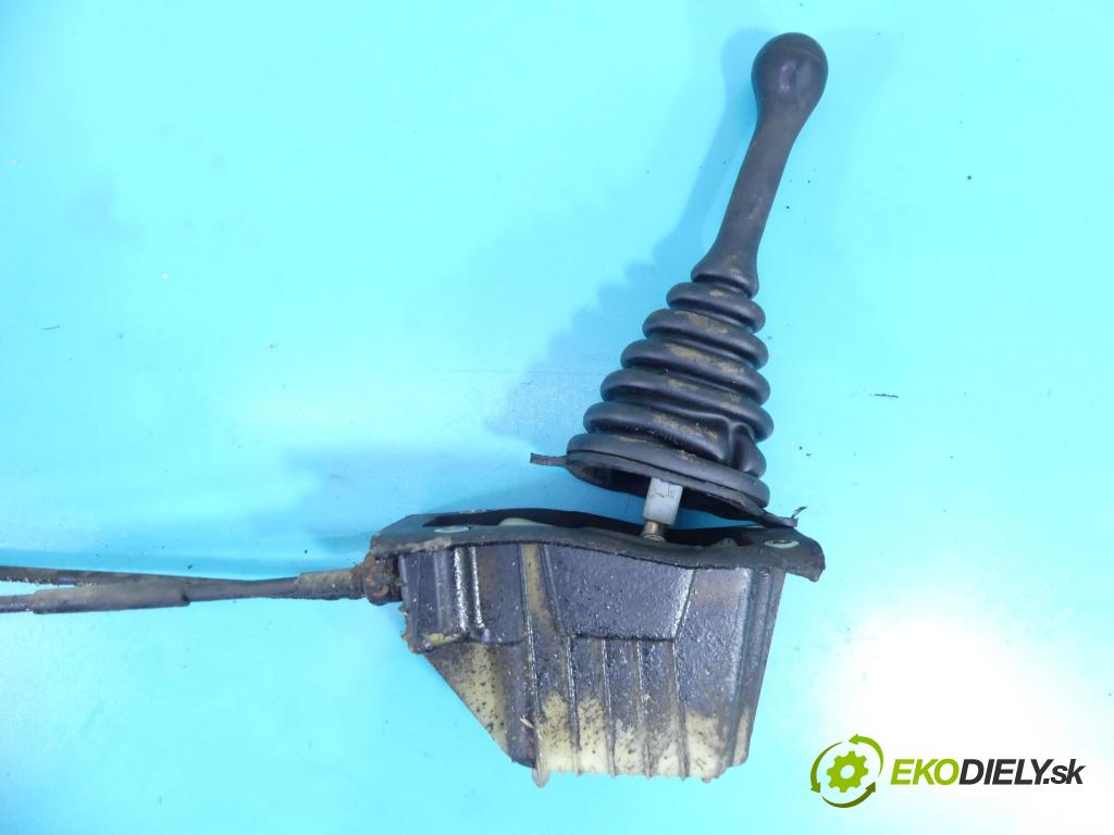 Fiat Seicento 0.9 39 HP manual 29 kW 899 cm3 3- Páka: Změny: stupeň,rýchlosť  (Rýchlostné páky / kulisy)