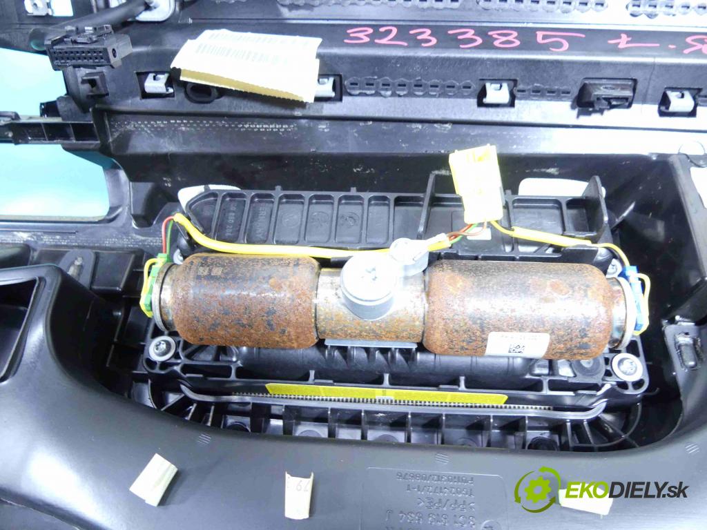 Vw Passat B6 2005-2010 1.9 tdi 105 HP manual 77 kW 1896 cm3 5- kokpit,pristrojová doska rozdeľovacia 3C0880204D