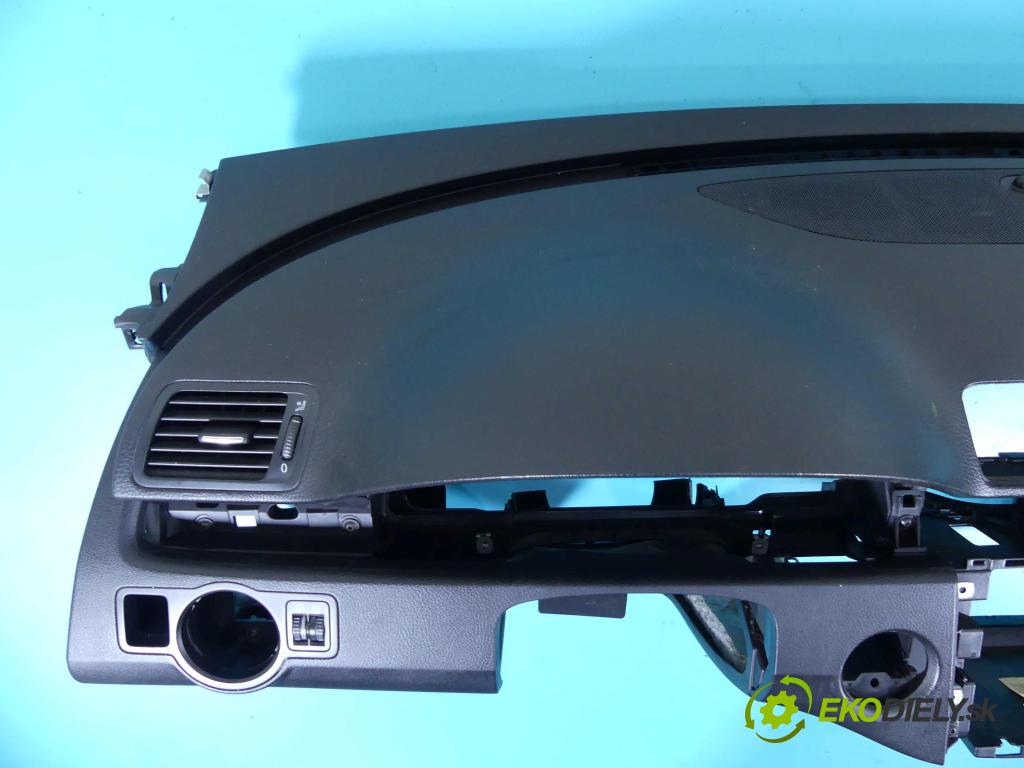 Vw Passat B6 2005-2010 1.9 tdi 105 HP manual 77 kW 1896 cm3 5- kokpit,pristrojová doska rozdeľovacia 3C0880204D