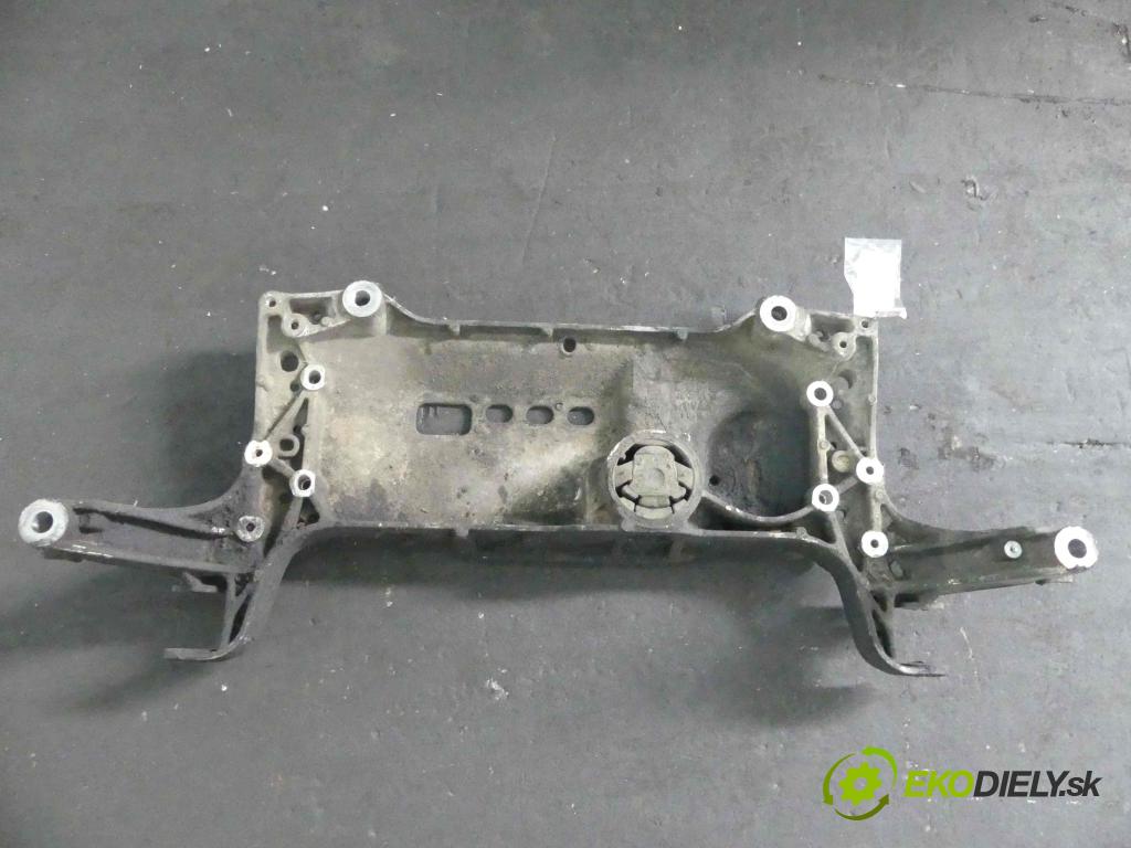 Vw Passat B6 2005-2010 1.9 tdi 105 hp manual 77 kW 1896 cm3 5- výztuha motoru 