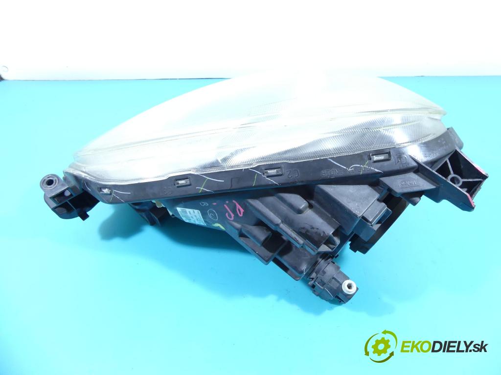 Nissan Micra K13 2010-2017 1.2 16V 80 HP manual 59 kW 1198 cm3 5- Reflektor: pravý 260101HB0A (Pravé)