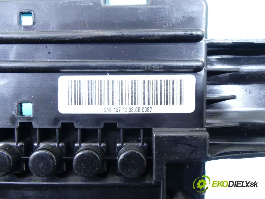 Porsche Panamera I 970 2009-2016 4.8 V8 400KM automatic 294 kW 4806 cm3 5- skříňka pojistková 970.610.303.01 (Pojistkové skříňky)