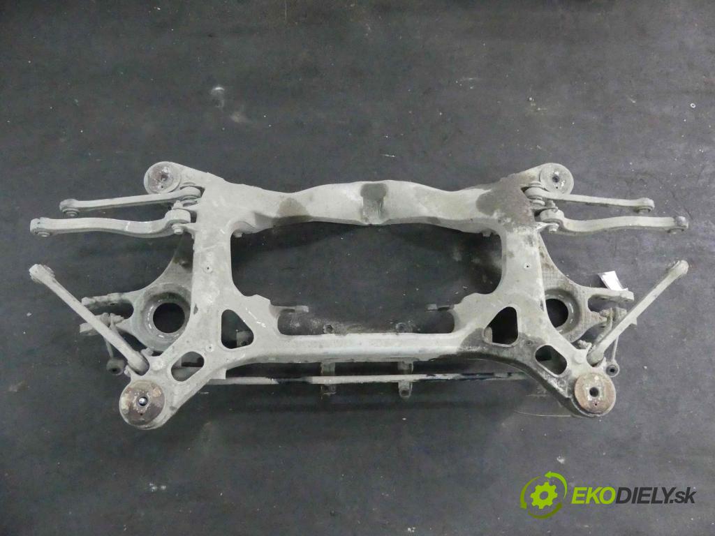 Porsche Panamera I 970 2009-2016 4.8 V8 400KM automatic 294 kW 4806 cm3 5- zadní výztuha 