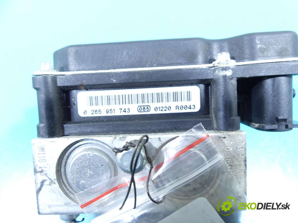 Nissan Qashqai I J10 2006-2013 2.0 dci 150 HP manual 110 kW 1995 cm3 5- čerpadlo abs 0265251854 (Pumpy ABS)