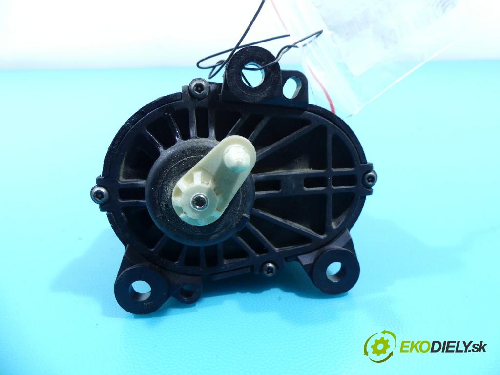 Volvo V60 I 2010-2018 2.0 D4 190 hp automatic 140 kW 1969 cm3 5- Ovladač: klapky: kolektora: 31293737 (Ostatní)